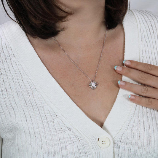 Collar Nudo Eterno